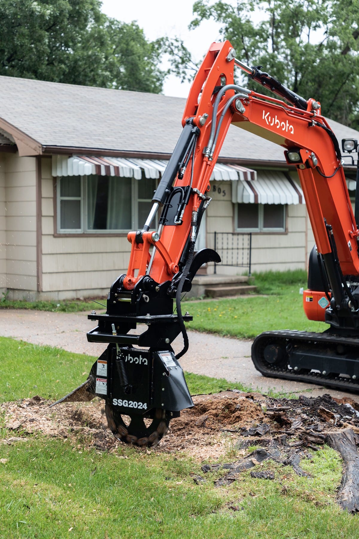 Stump Implement SSG20 Series Stump Grinder - Pioneer Farm Equipment
